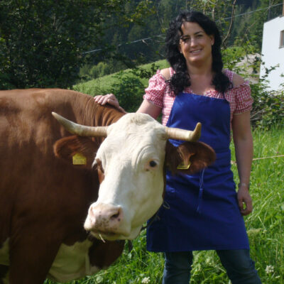 Alexandra Schwarz_bearbeitet.jpg